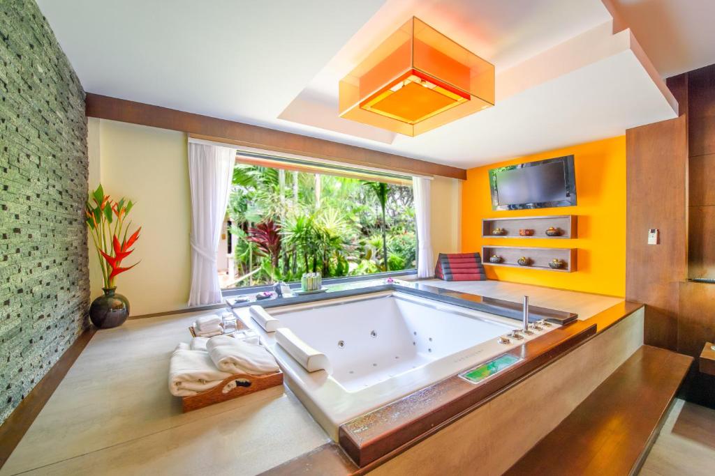 TV a/nebo společenská místnost v ubytování Samui Jasmine Resort - SHA Plus