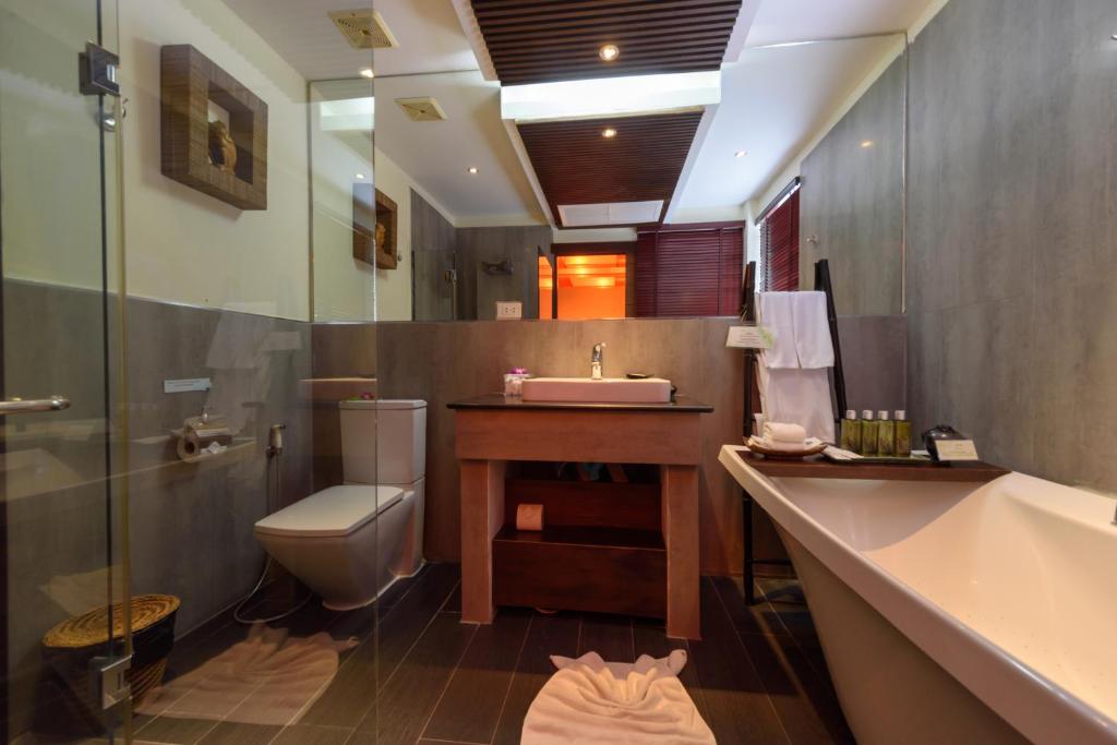 Koupelna v ubytování Samui Jasmine Resort - SHA Plus