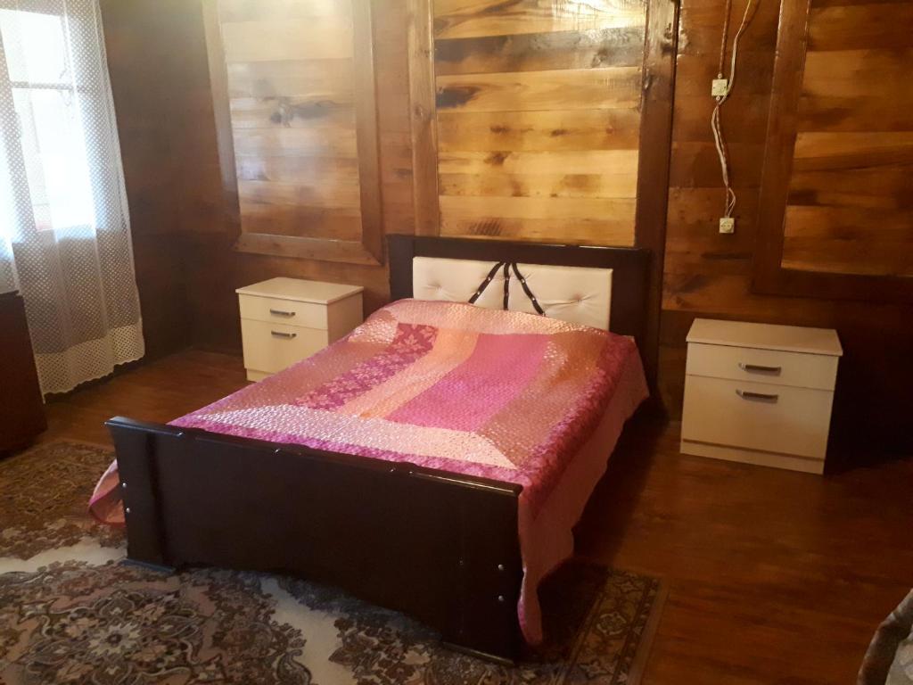 Postel nebo postele na pokoji v ubytování Mtirala House