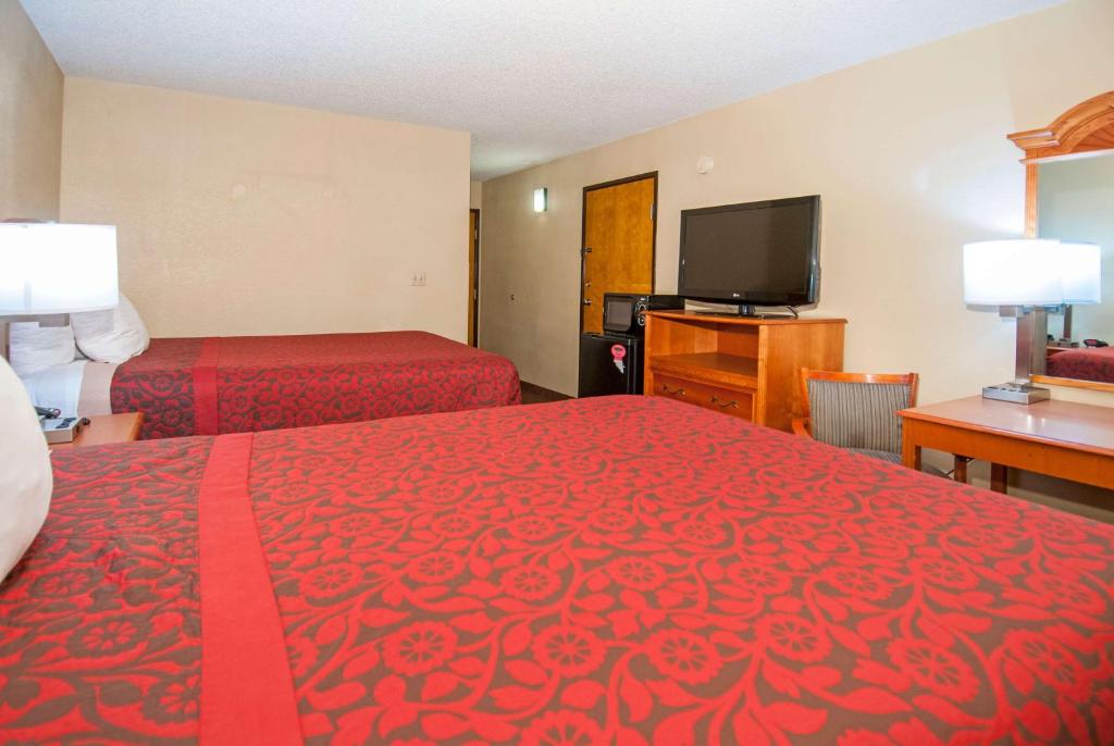 Days Inn by Wyndham Pauls Valley photo