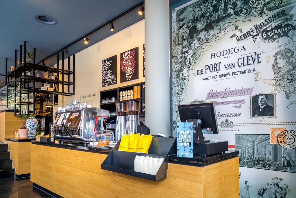 Drankjes bij Hotel Die Port van Cleve