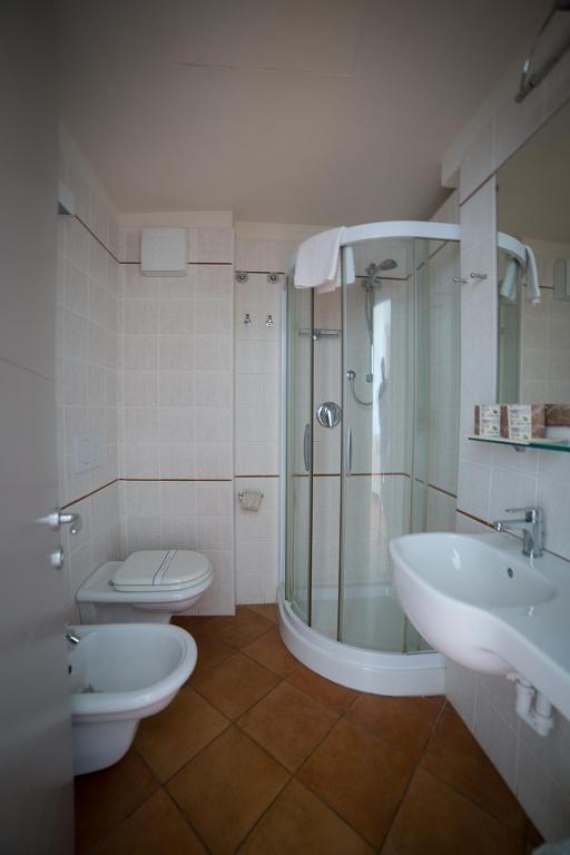 Koupelna v ubytování Hotel Miramare