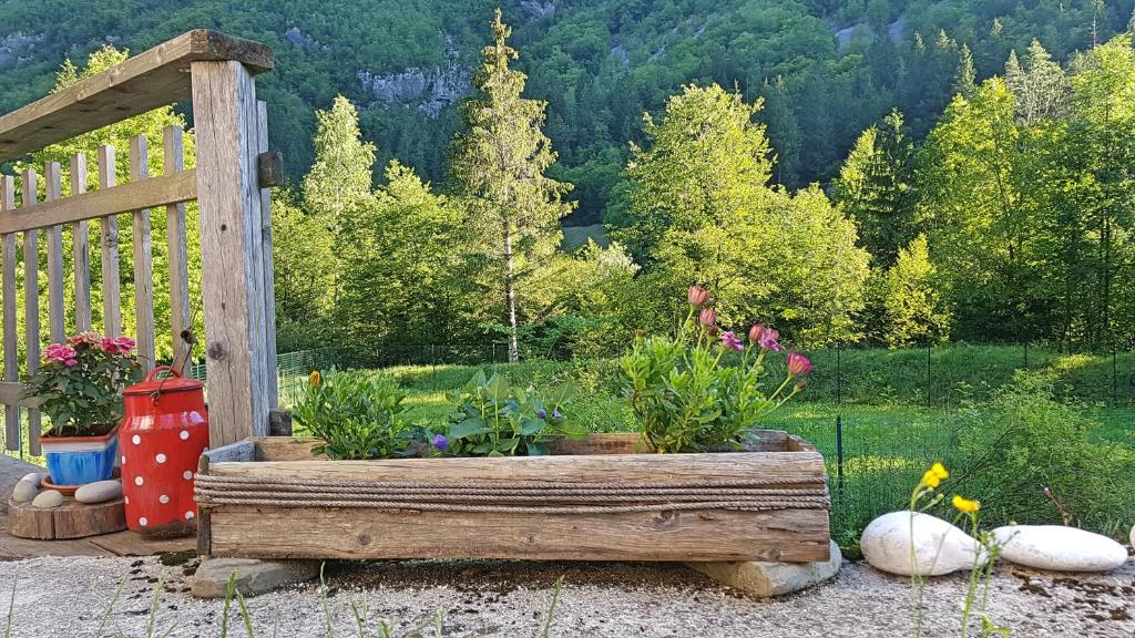 Zahrada ubytování Bovec Home At Three Samoyeds
