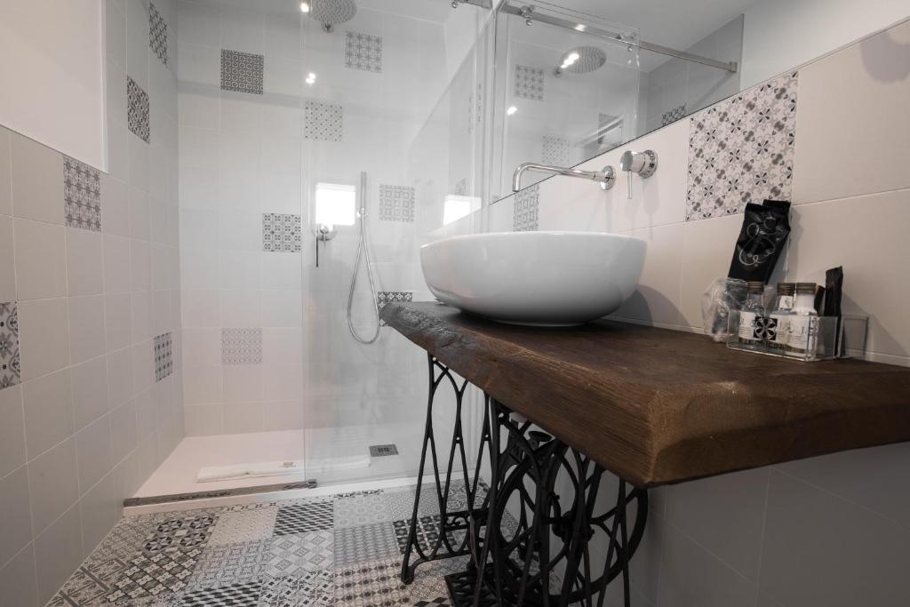 Un baño de Le Origini