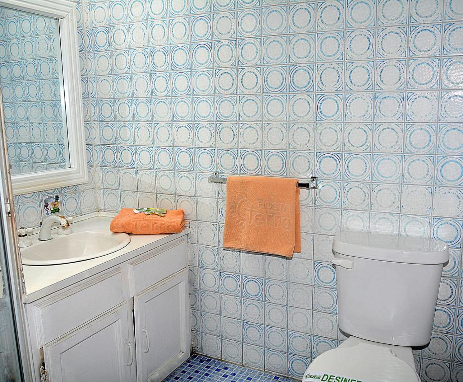 Koupelna v ubytování Hostal Terra 3 - BASE AÉREA