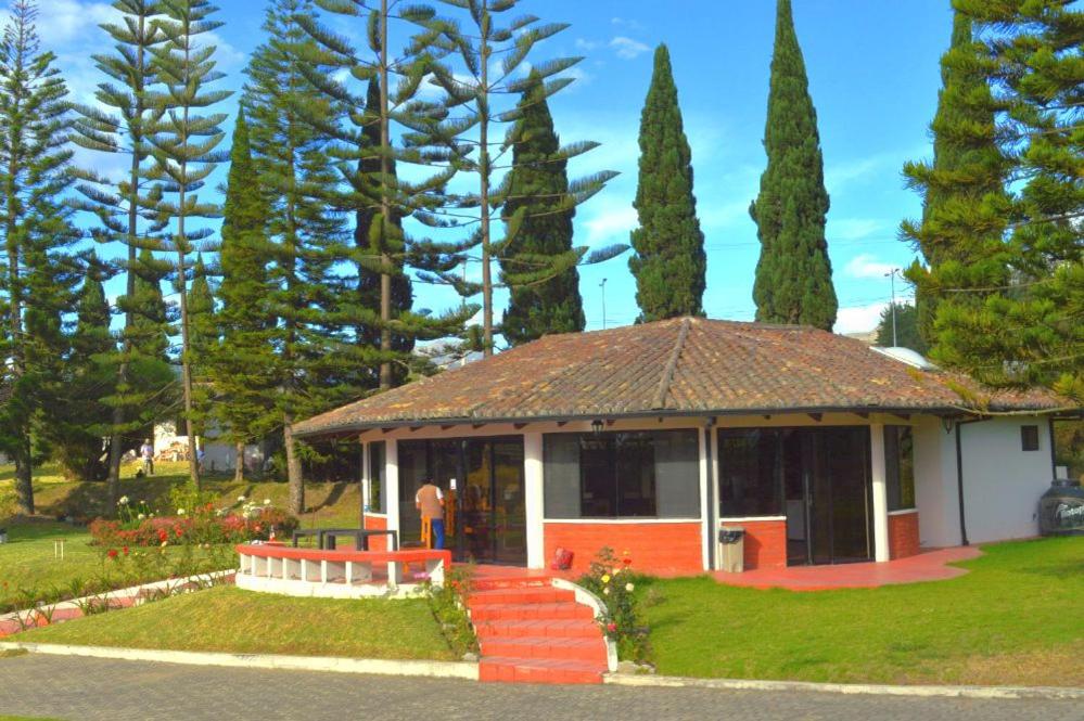 Zahrada ubytování Quito Airport Suites Hotel
