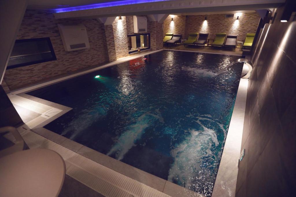 Bazén v ubytování Hotel Pinocchio nebo v jeho okolí