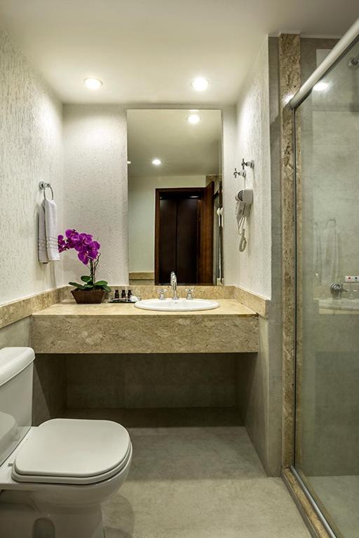  Sia Park Executive Hotel