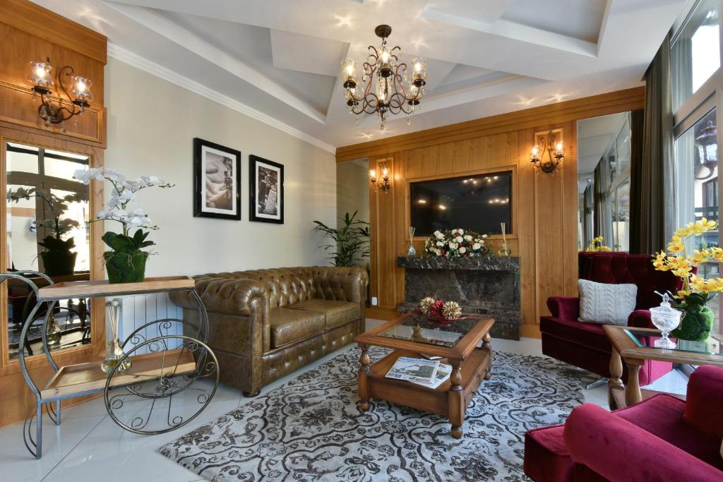 Micheline Hotel Tricot  Micheline Hotel Tricot