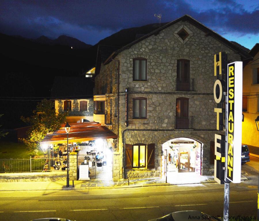 Hostal Vall DAneu by Arcas & Sambola, Esterri dÀneu ...