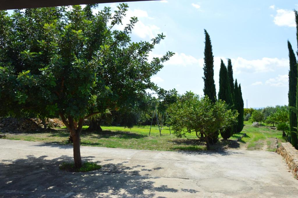 A garden outside Casa vacanza Borgo Parrini