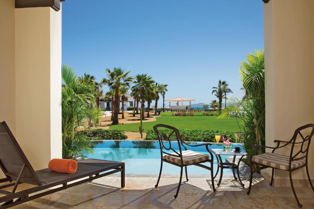 Bazén v ubytování Secrets Puerto Los Cabos Golf & Spa18+ nebo v jeho okolí