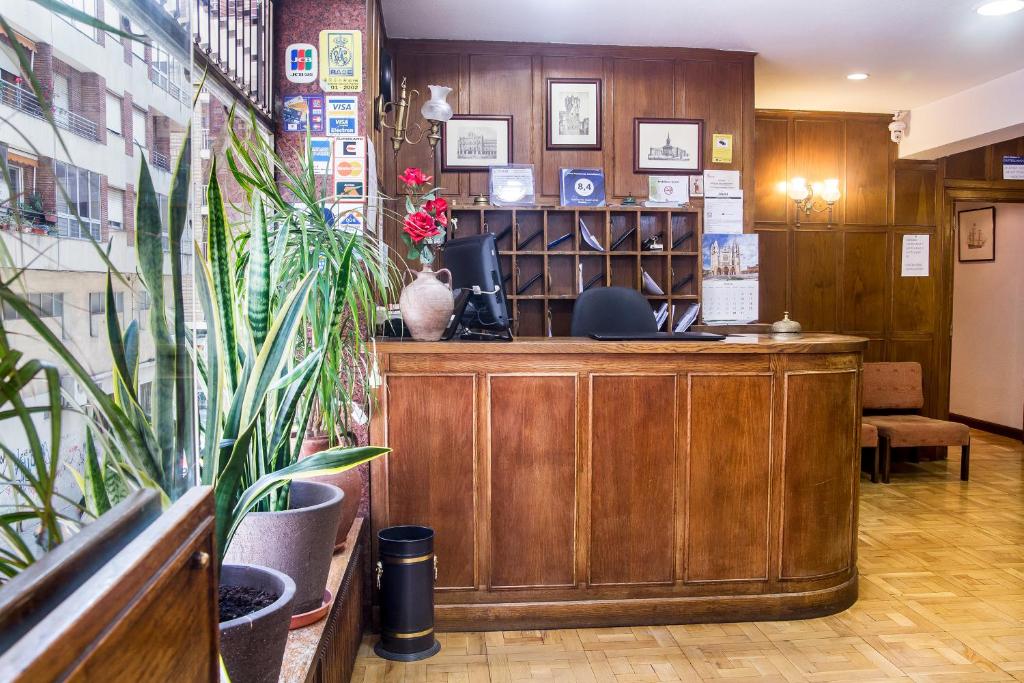 Vstupní hala nebo recepce v ubytování Hotel Castellano I