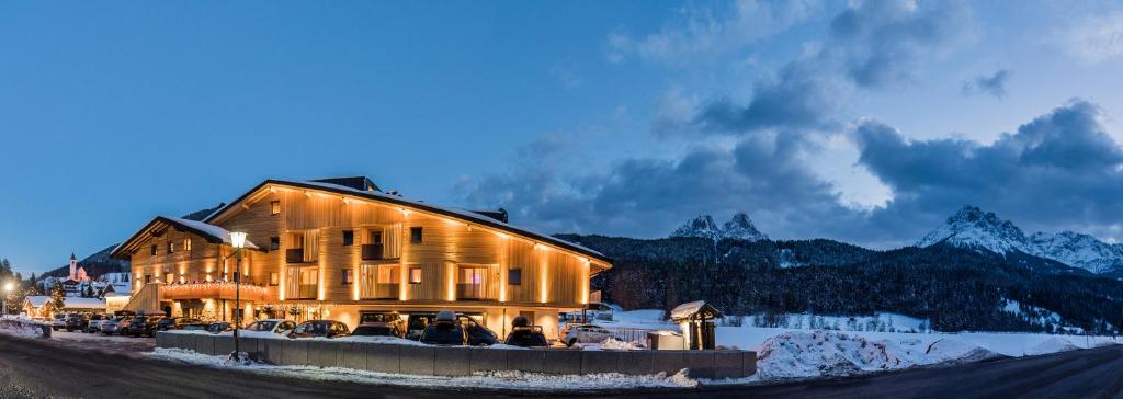 Gallery image of Helmhotel in San Candido