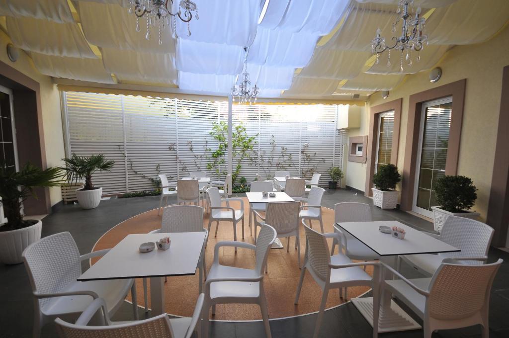 Hotel Vila Kerciku - Image 4