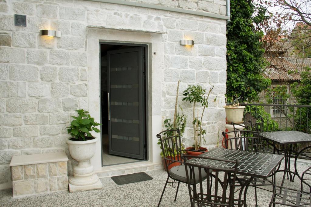 Guest House Laura - 16