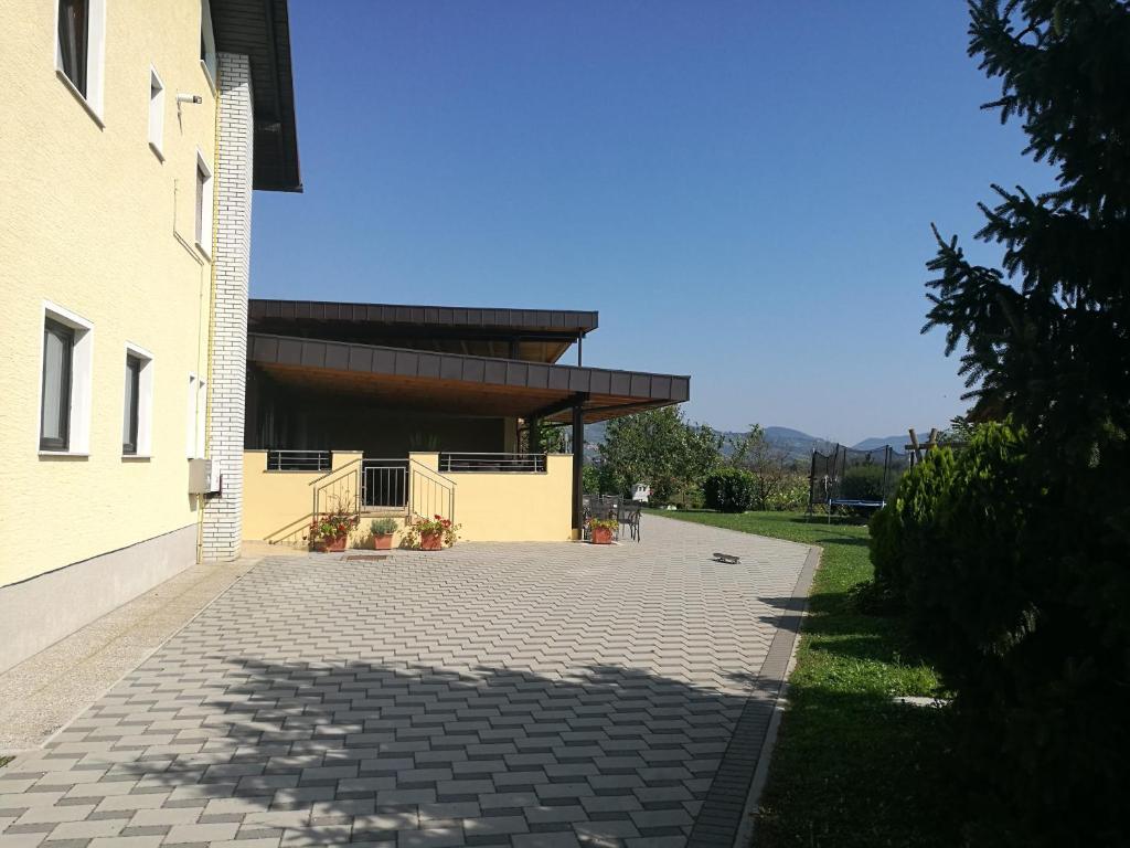 Budova, kde se penzion nachází
