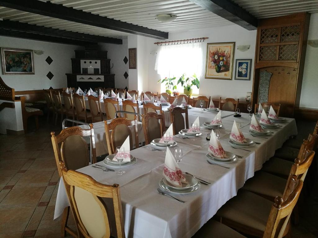 Restaurace v ubytování Gostilna in prenočišče KOCJAN