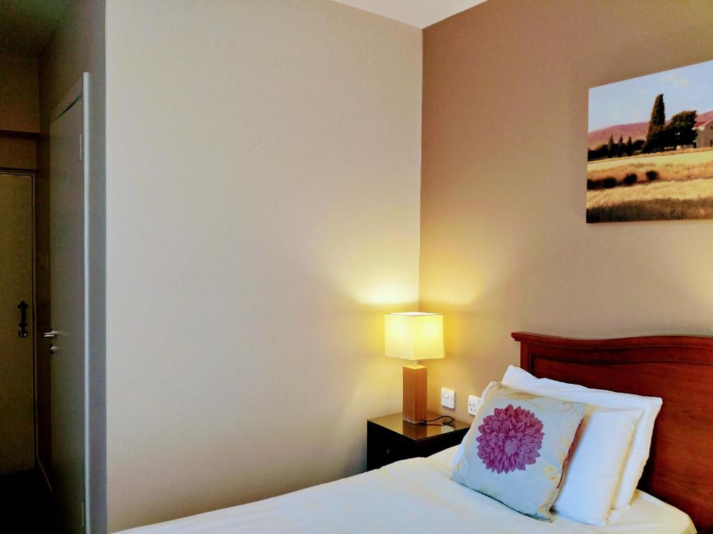 Thirteen On The Green - Eyre Square - Resim 44