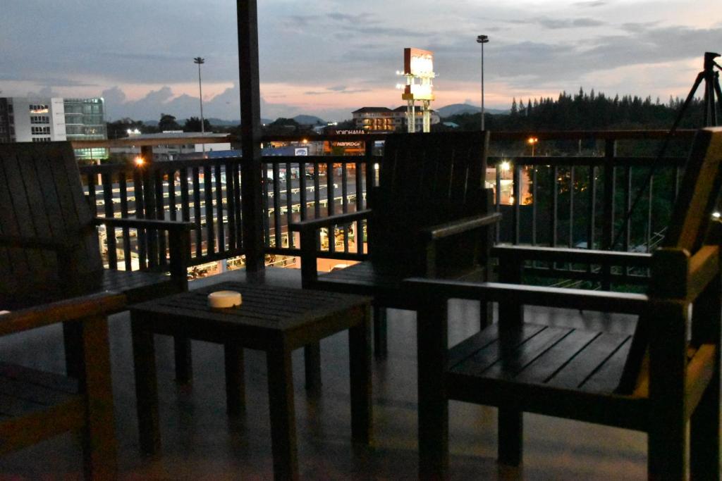 B Boutique Hotel - 18