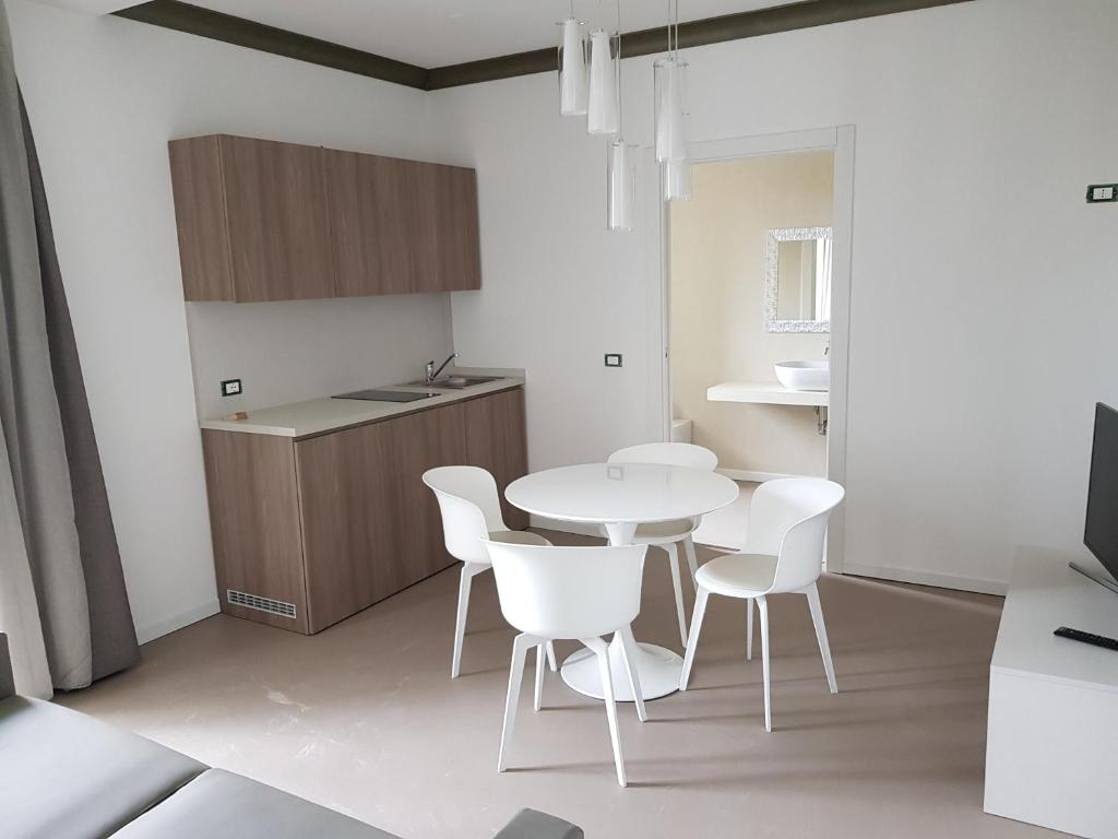 Kuchyň nebo kuchyňský kout v ubytování Venus Suites