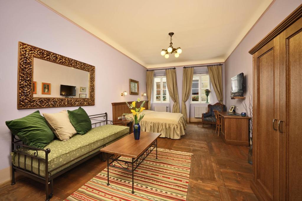 Χώρος καθιστικού στο Hotel Edward Kelly
