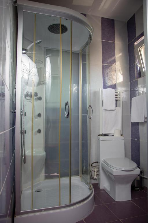 Koupelna v ubytování Iris Boutique Therme & Bucharest Otopeni Airport