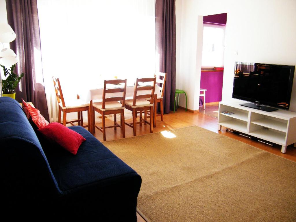 Μια τηλεόραση ή/και κέντρο ψυχαγωγίας στο Bukowska Apartment