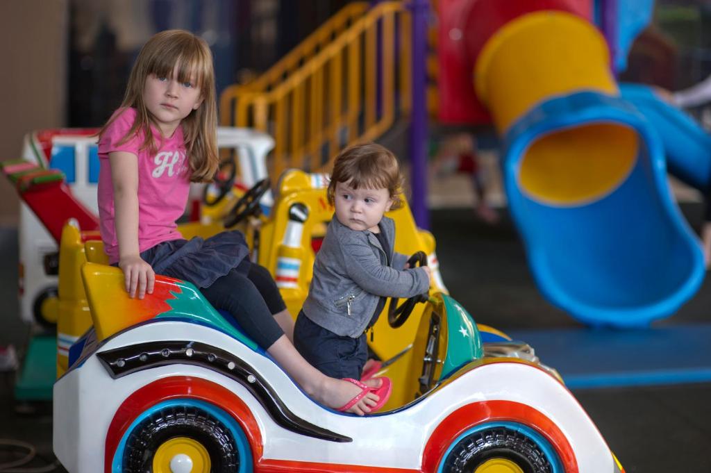 Two Seasons Hotel & Apartments - Resim 2