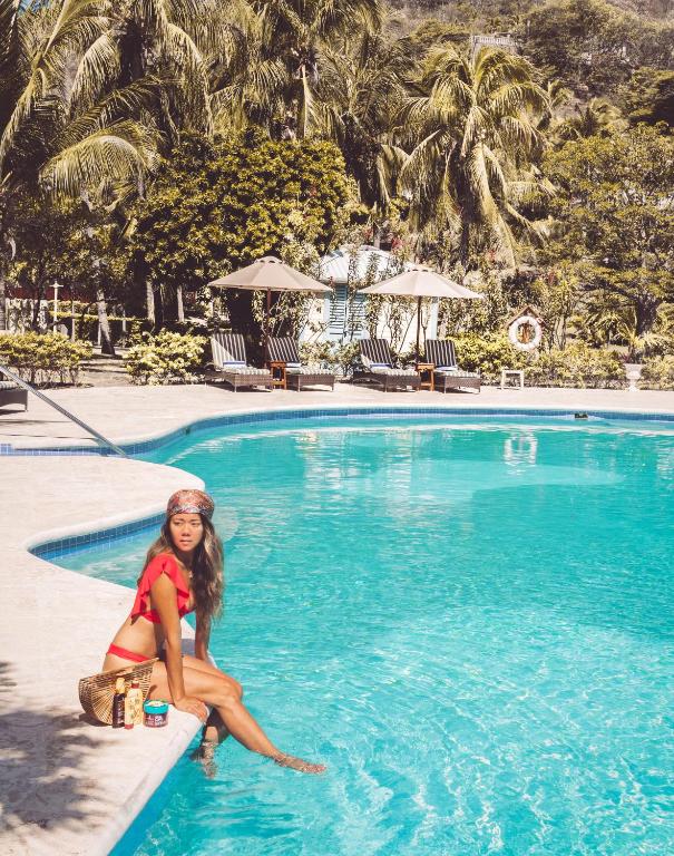 Bazén v ubytování Bequia Beach Hotel - Luxury Boutique Resort nebo v jeho okolí