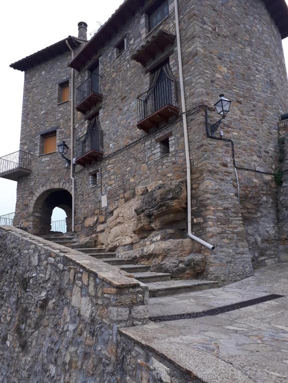 Holiday home Casa Samperón, Roda de Isábena, Spain - Booking.com