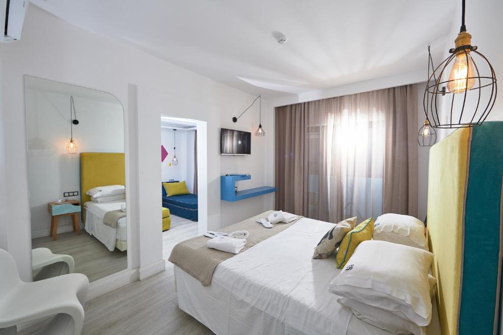 Gallery image of Blue Bottle Boutique Hotel in Thessaloniki