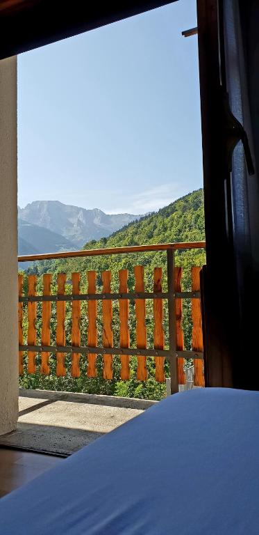 Nespecifikovaný výhled na hory nebo výhled na hory při pohledu z bed and breakfast