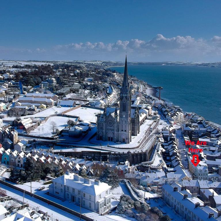Townhouse in Centre of Cobh durante o inverno