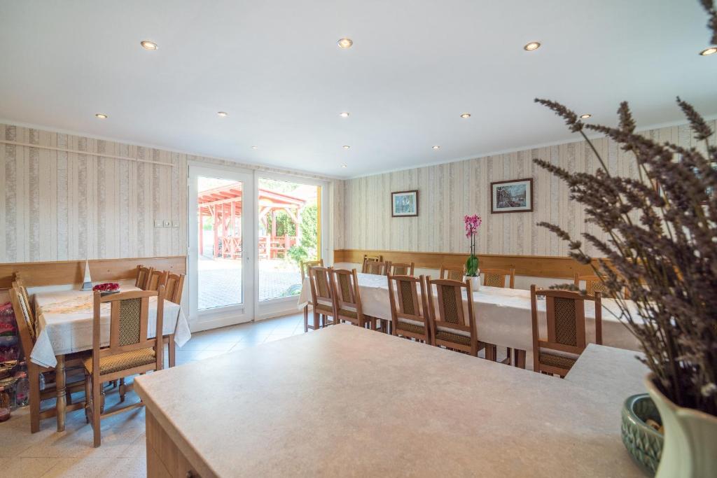 Fotografie z fotogalerie ubytování Nemes Apartmanház v destinaci Hévíz
