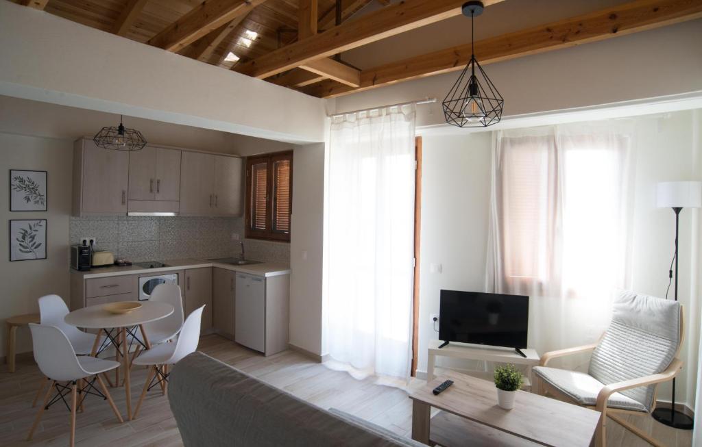 Aelia Apartments - 11