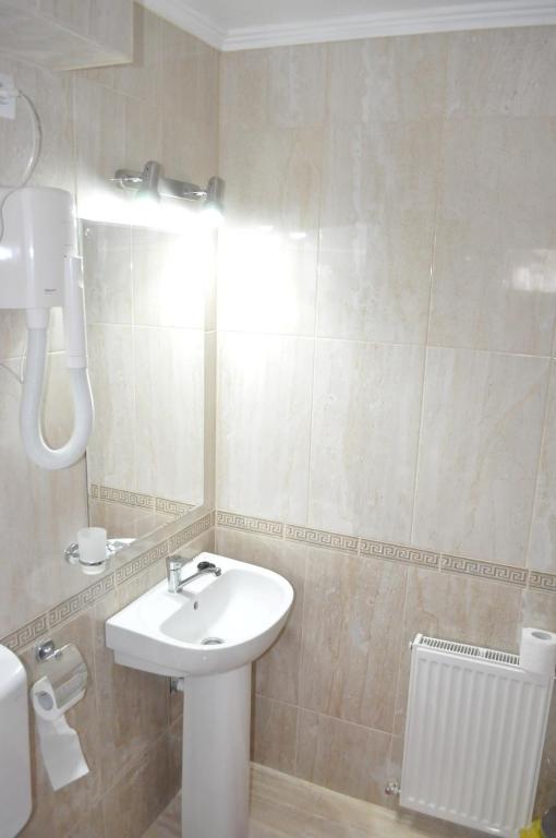 Koupelna v ubytování Hotel Andrei