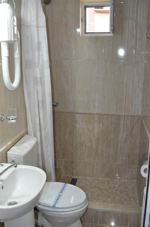 Koupelna v ubytování Hotel Andrei