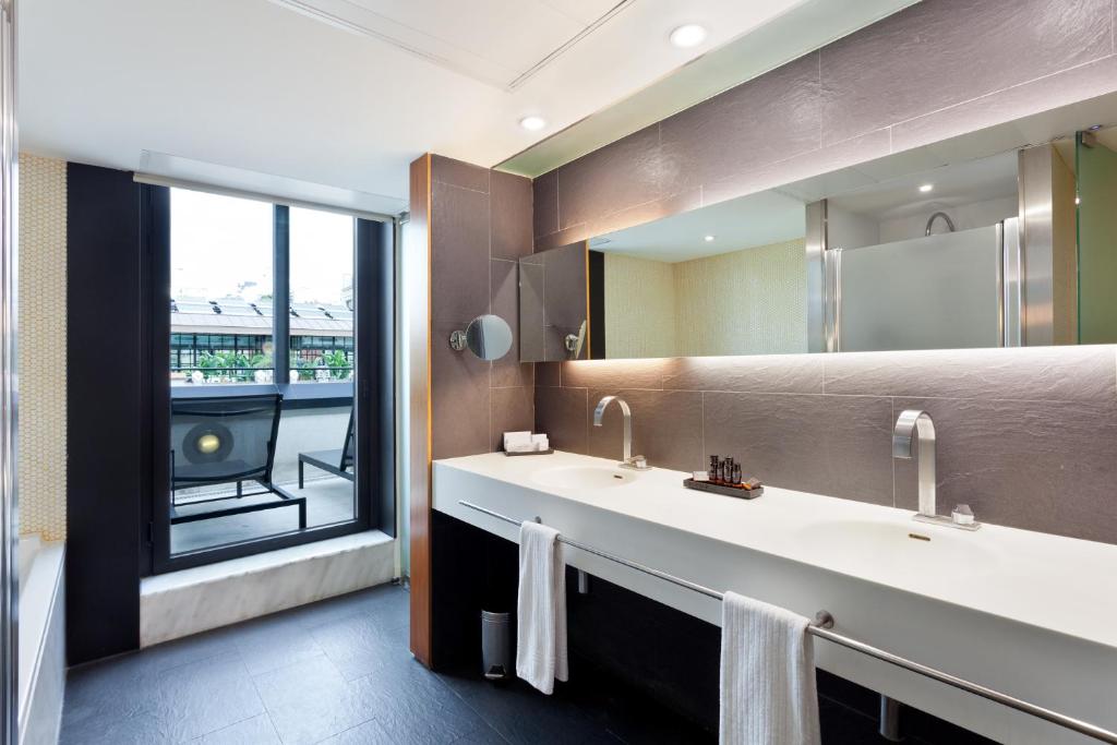 Hotel Condes de Barcelona - Resim 7