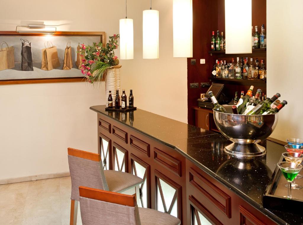 Catalonia Puerta del Sol - Resim 41