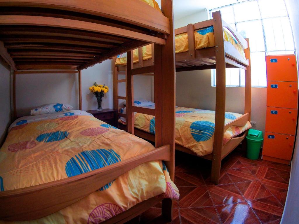 En eller flere køjesenge i et værelse på Sol de Huacachina