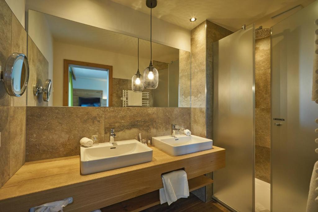 Wellnesshotel Zum Koch - Habitación Deluxe Con Cama Extragrande