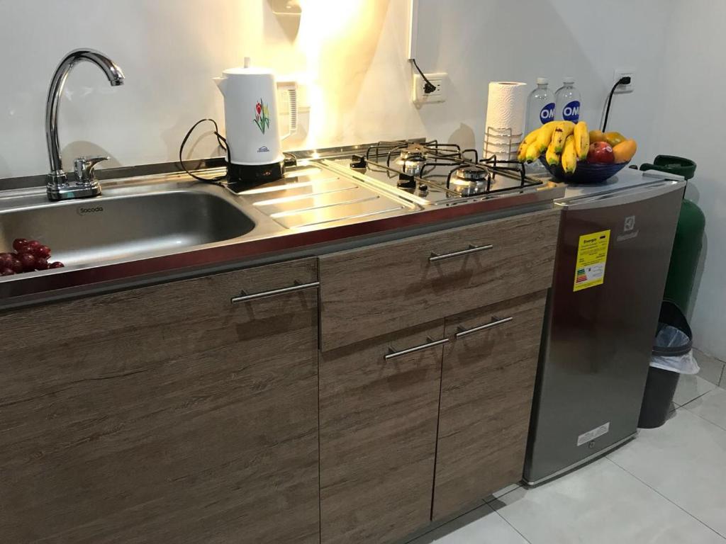 Küche/Küchenzeile in der Unterkunft Apartaestudio en Chia