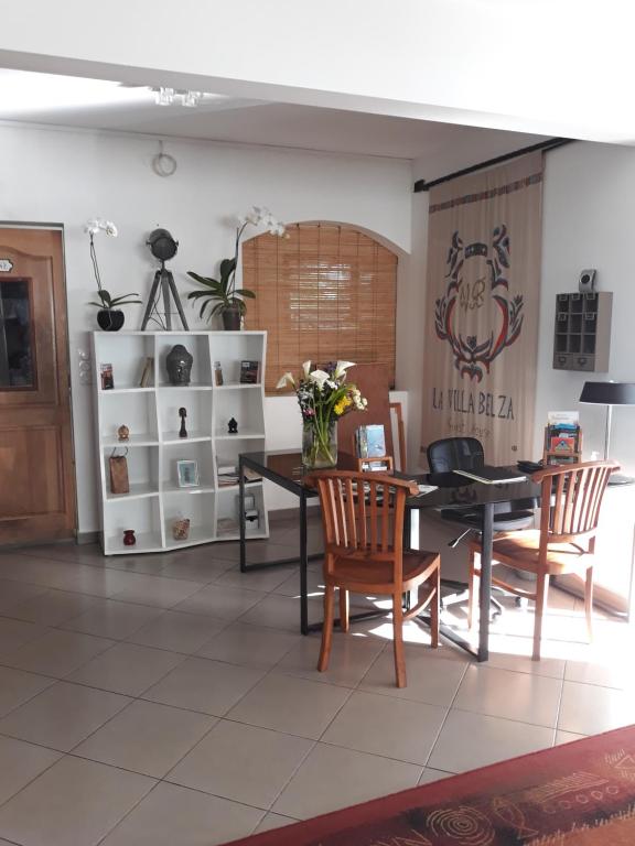 Posezení v ubytování Villa Belza et SPA