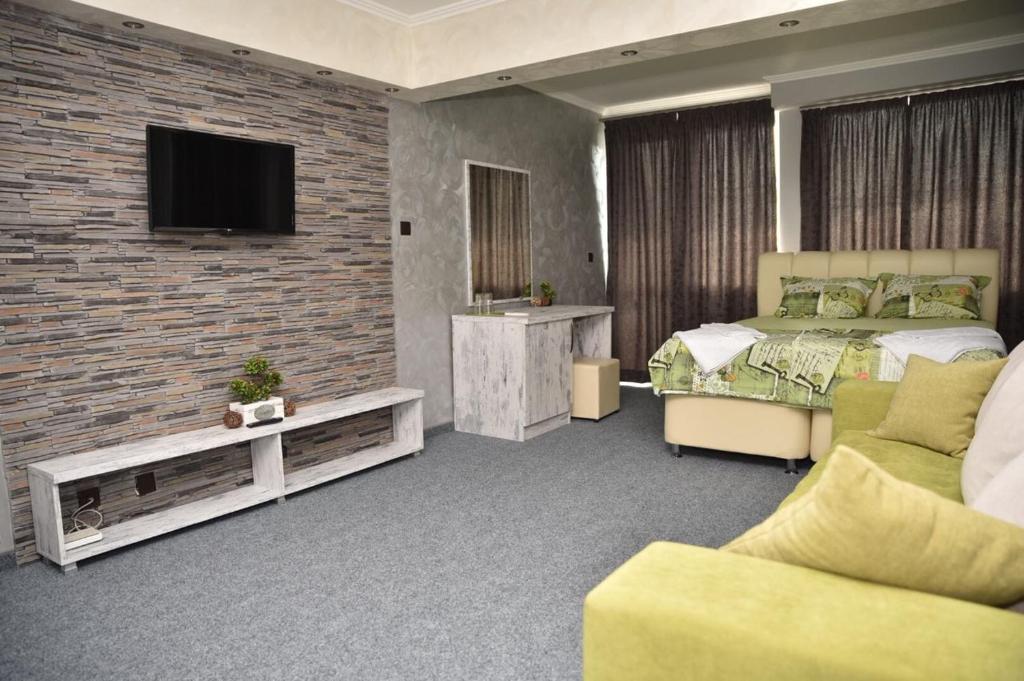 Studios Amigo, Veliko Tŭrnovo (updated prices 2024)