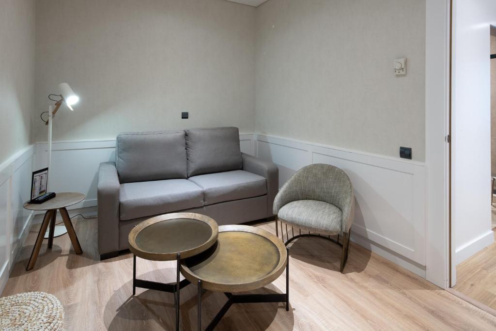 Catalonia Puerta del Sol - 14