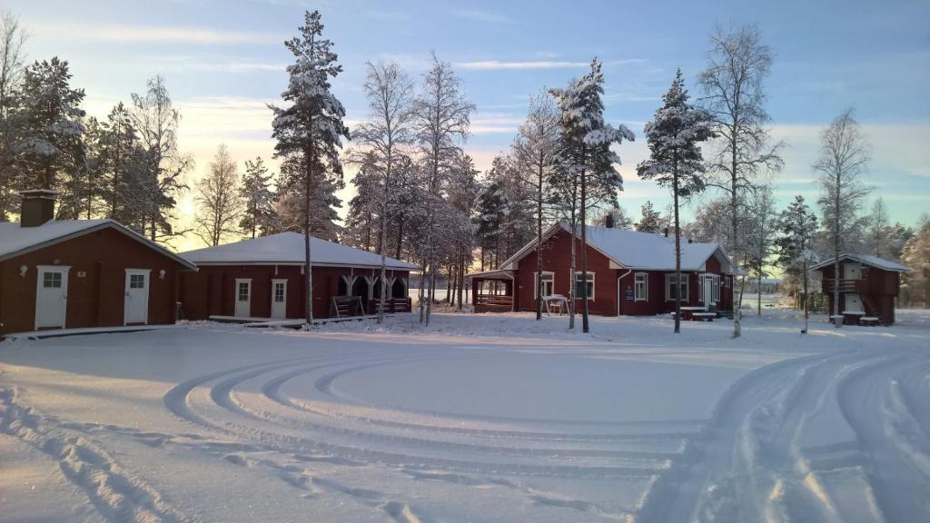 Lucky Ranch Snow Igloos v zimě