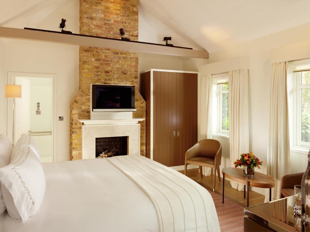 Coworth Park - Dorchester Collection - Deluxe King Room - Estable