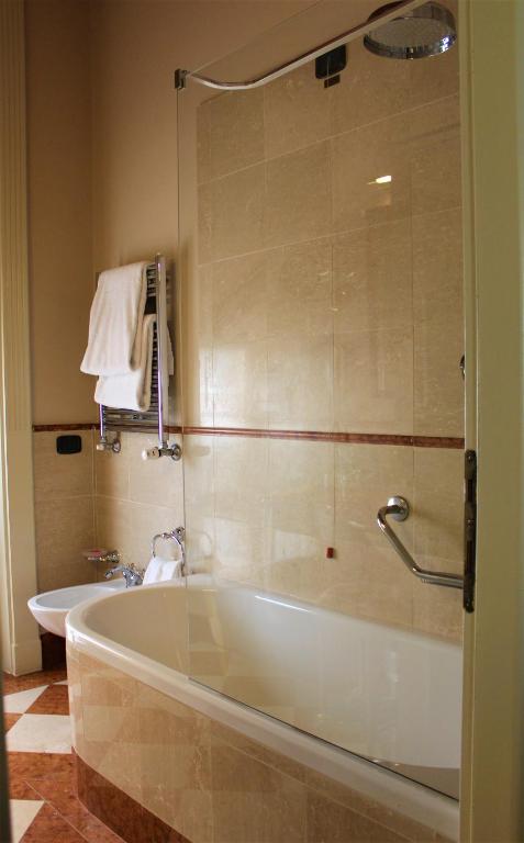 Hotel Continental Genova - Resim 3