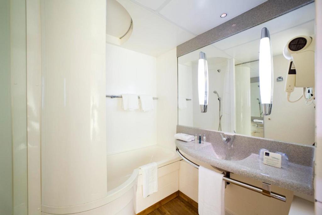 Novotel Metz Amnéville - Classic Double Room With Sofa Bed